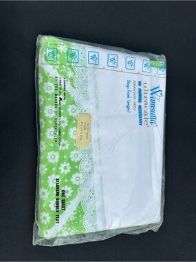 WAMSUTTA Vansuita UltraCare White & Lime Floral Flat Sheet